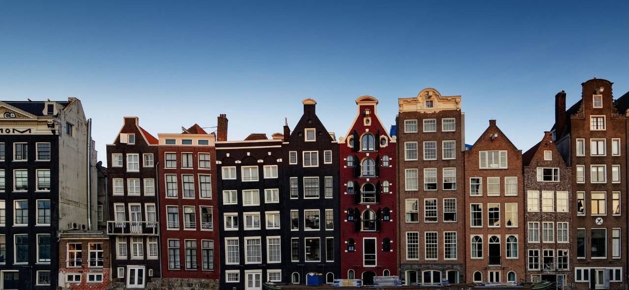 houses-5432876_1920